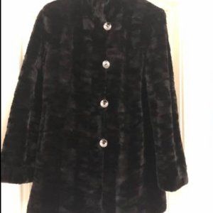 Stylish Hip length & Reversible Mink with waterproof shell can be worn both ways